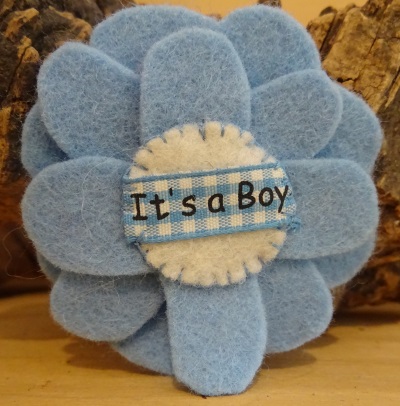 Bloem 'It's a boy licht blauw kant en klaar.