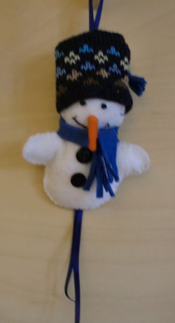 Sneeuwpop hanger blauw kant en klaar