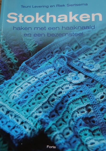 Stokhaken door Teuni Levering en Riek Siertsema.
